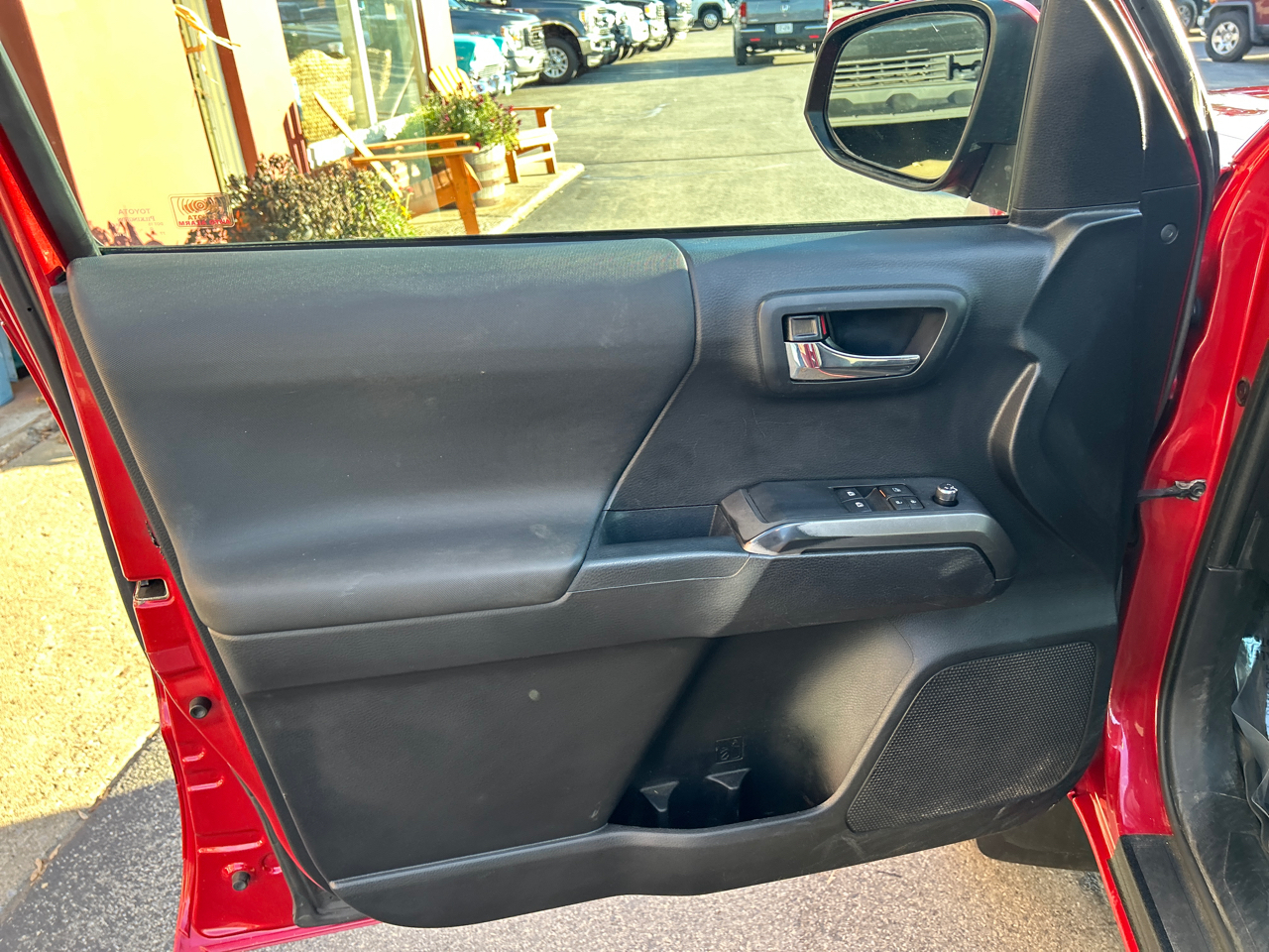 Toyota Tacoma 4WD Access Cab V6 AT TRD Sport (Natl) 2018 Toyota Tacoma 4WD Access Cab V6 AT TRD Sport (Natl) 2018