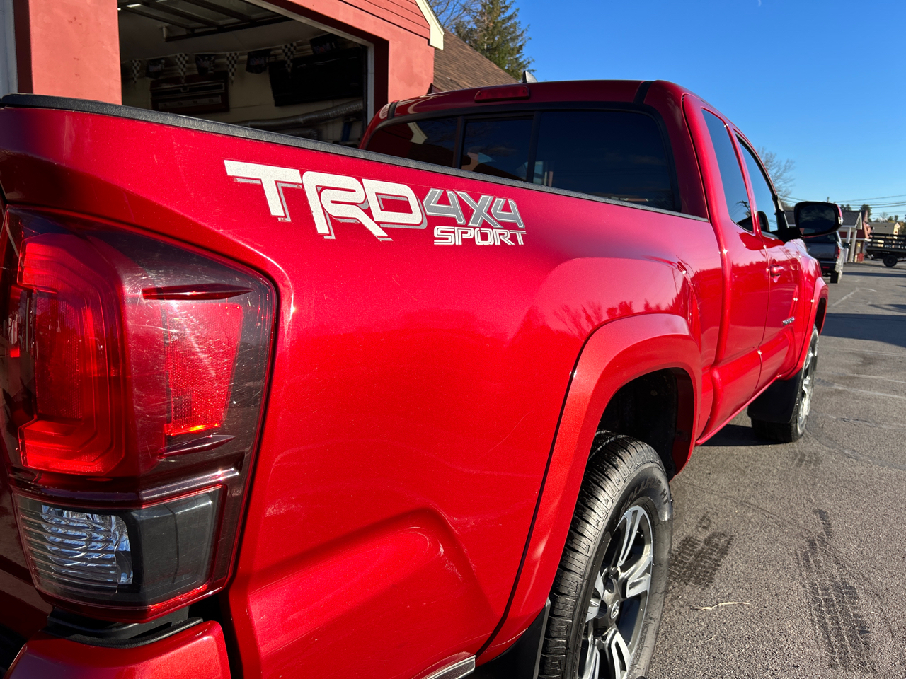Toyota Tacoma 4WD Access Cab V6 AT TRD Sport (Natl) 2018 Toyota Tacoma 4WD Access Cab V6 AT TRD Sport (Natl) 2018