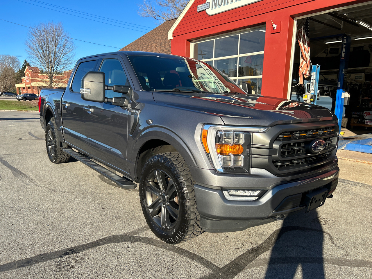 Ford F-150 4WD SuperCrew 145" XLT 2021 Ford F-150 4WD SuperCrew 145" XLT 2021