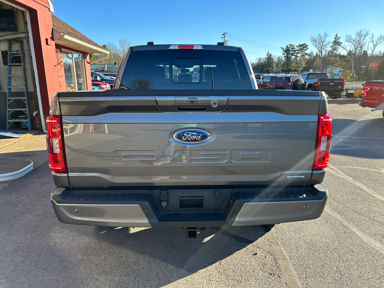 Ford F-150 4WD SuperCrew 145" XLT 2021 Ford F-150 4WD SuperCrew 145" XLT 2021