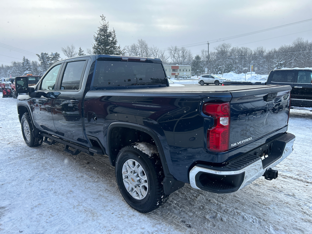 Chevrolet Silverado 3500HD 4WD Crew Cab 159" LT 2021