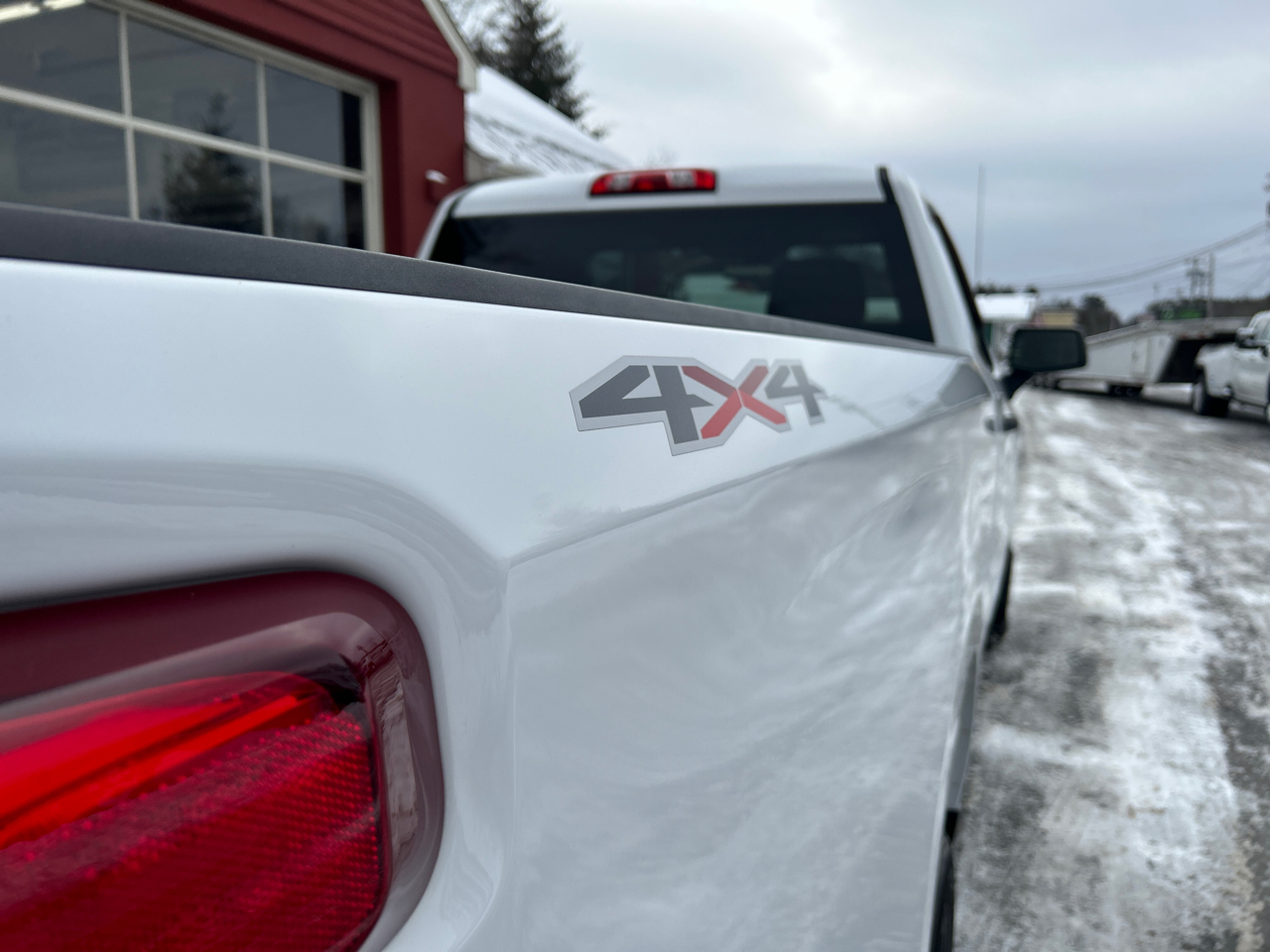 Chevrolet Silverado 1500 4WD Reg Cab 140" Work Truck 2021