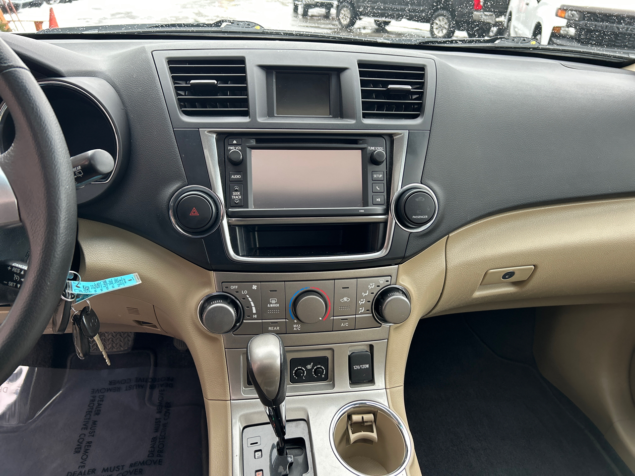 Toyota Highlander 4WD 4dr V6 (Natl) 2013