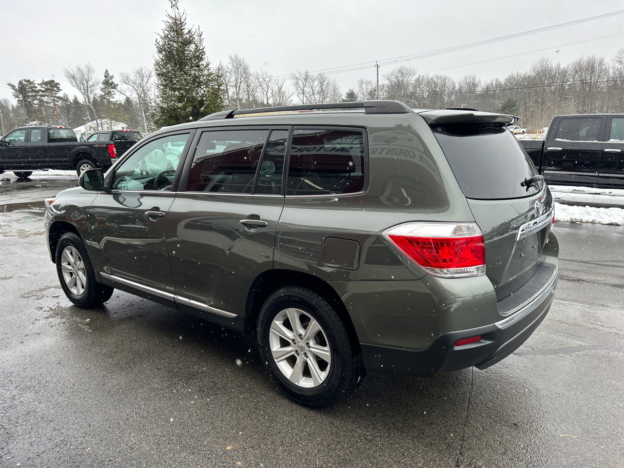 Toyota Highlander 4WD 4dr V6 (Natl) 2013