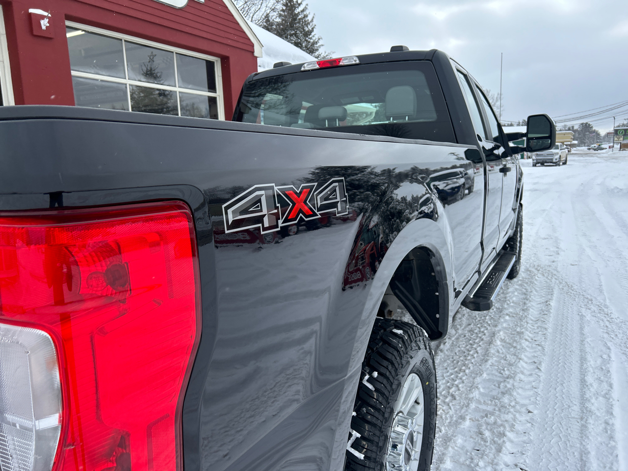 Ford Super Duty F-250 SRW 4WD Crew Cab 172" XLT 2021