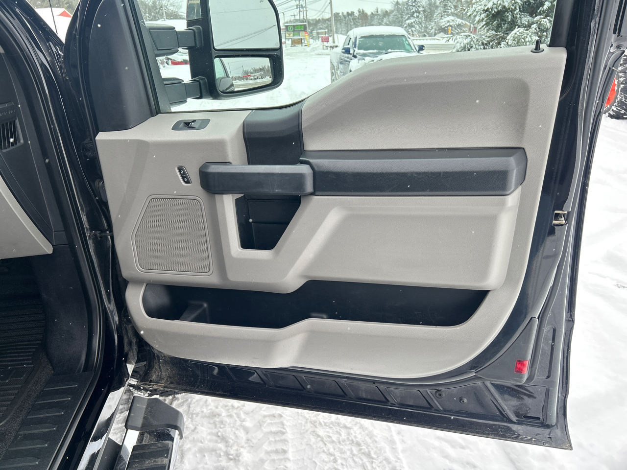 Ford Super Duty F-250 SRW 4WD Crew Cab 172" XLT 2021