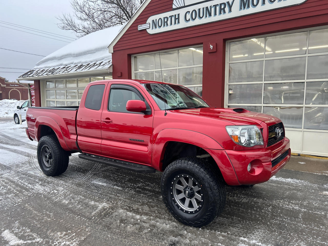 Toyota Tacoma 4WD Access V6 MT (Natl) 2011