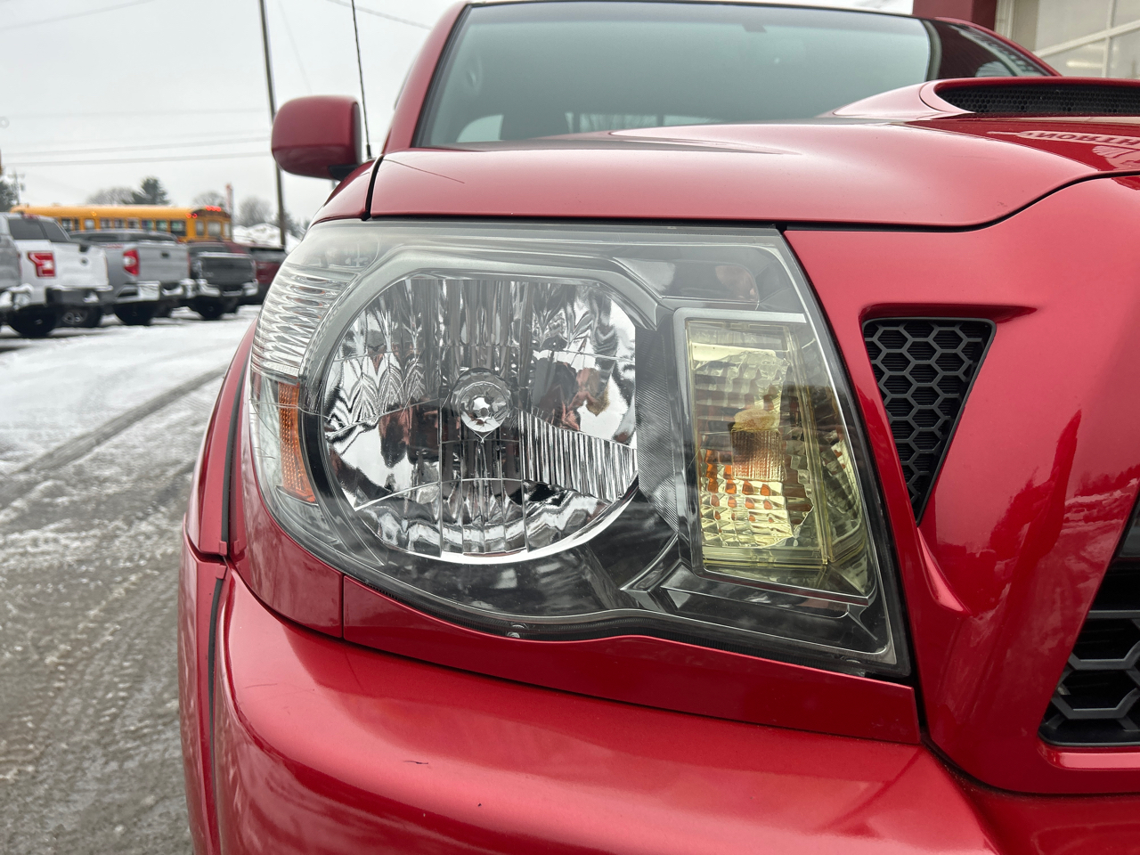 Toyota Tacoma 4WD Access V6 MT (Natl) 2011