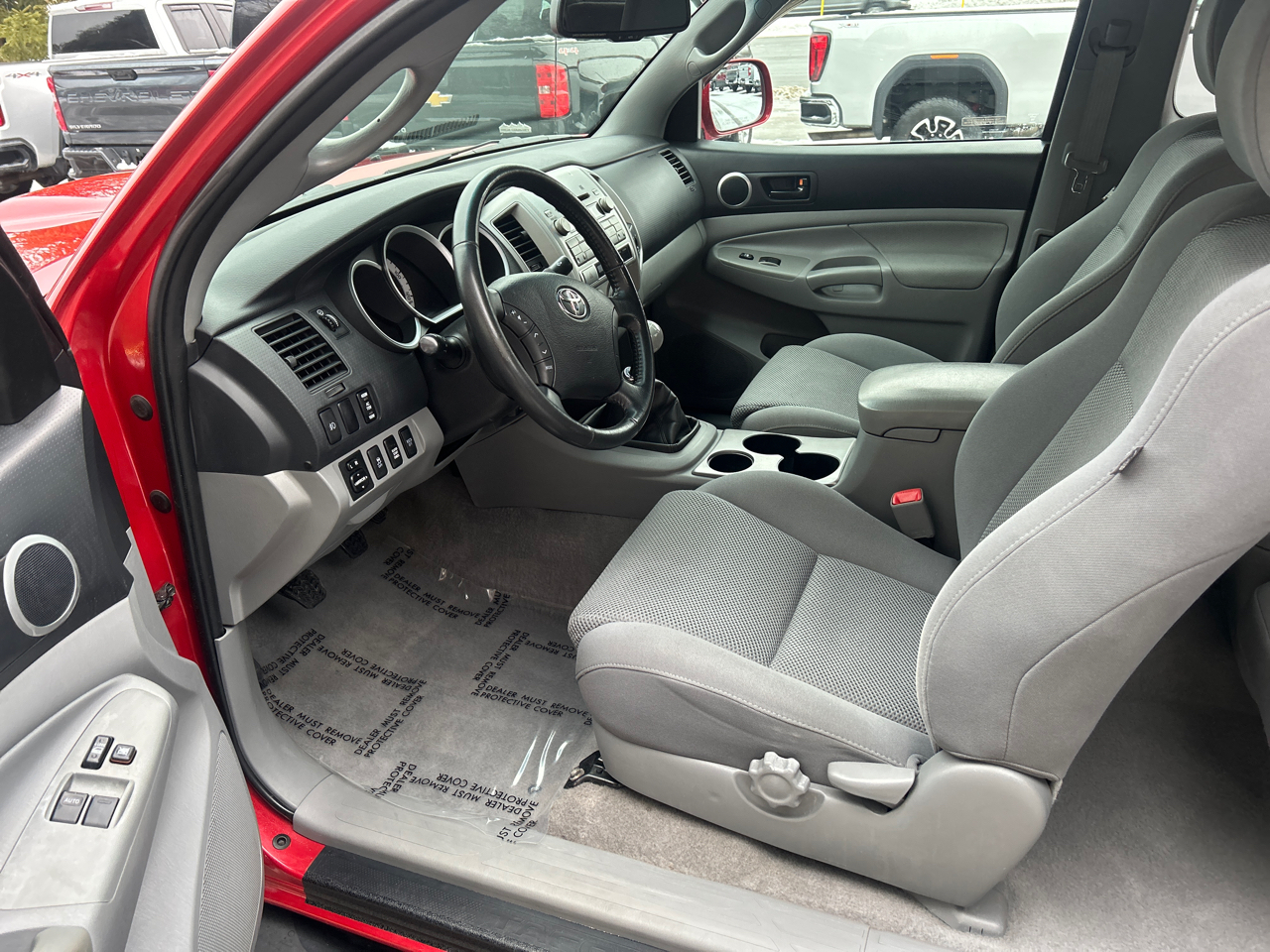 Toyota Tacoma 4WD Access V6 MT (Natl) 2011