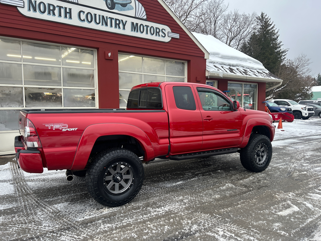 Toyota Tacoma 4WD Access V6 MT (Natl) 2011