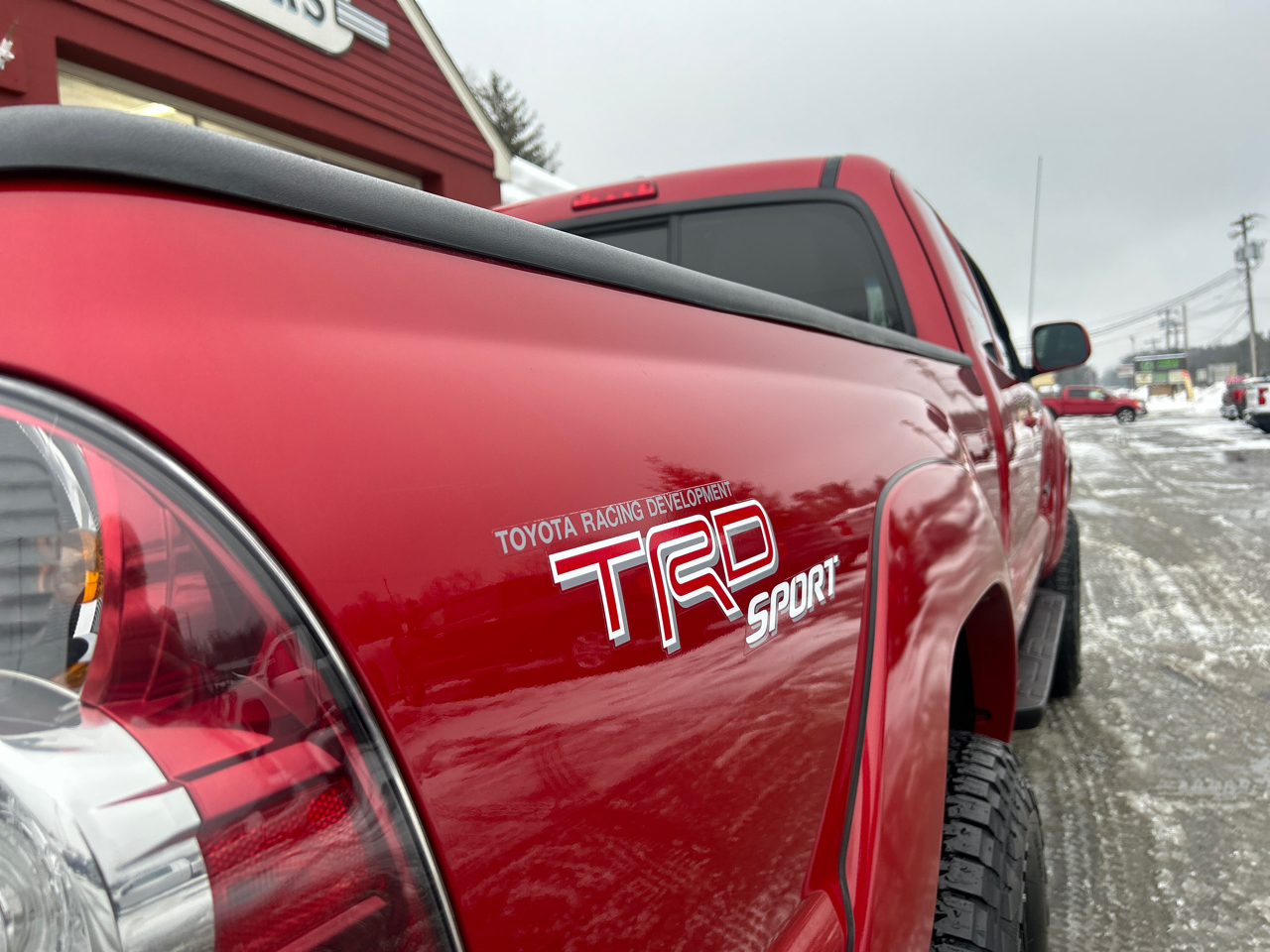 Toyota Tacoma 4WD Access V6 MT (Natl) 2011