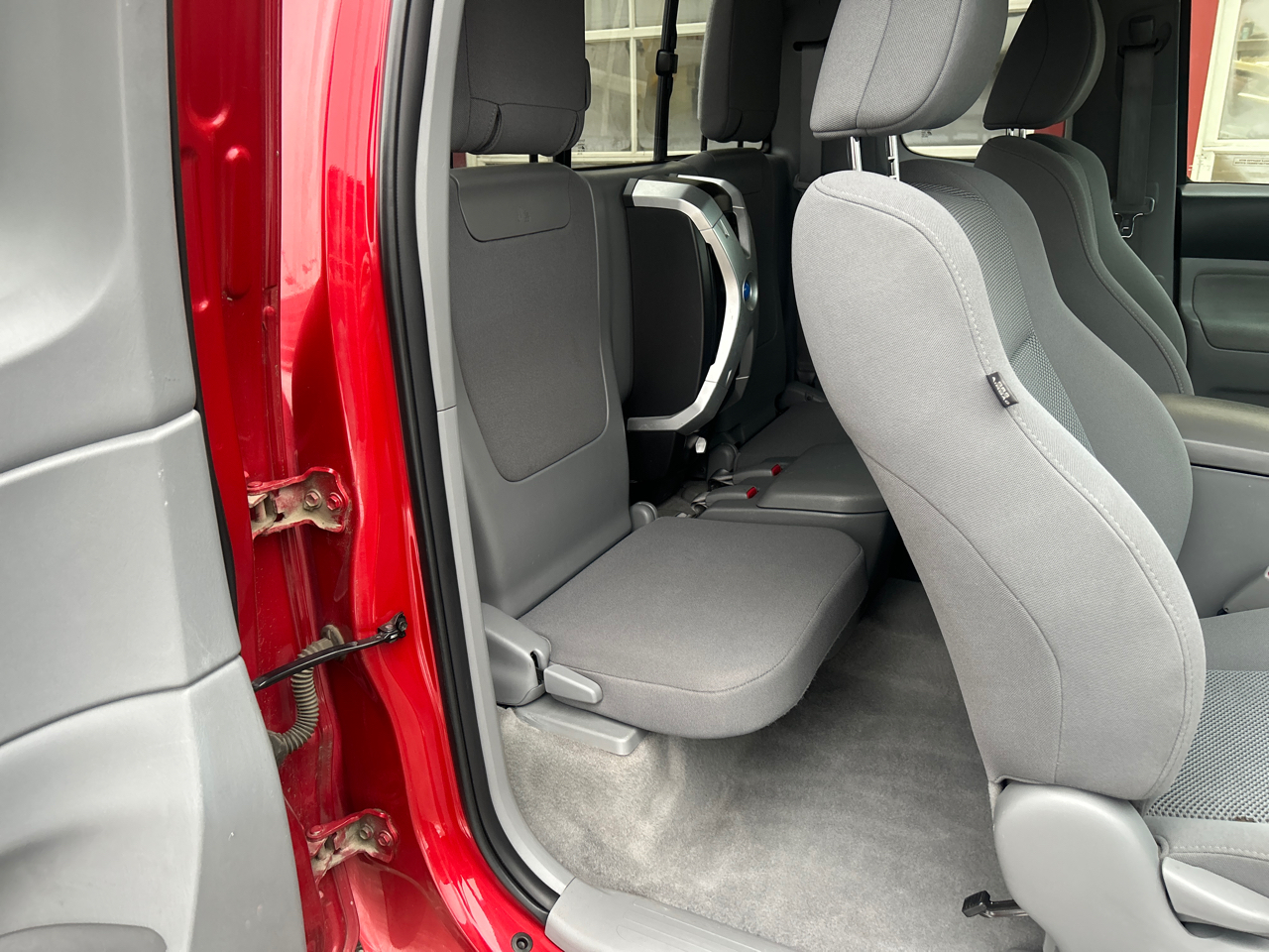 Toyota Tacoma 4WD Access V6 MT (Natl) 2011