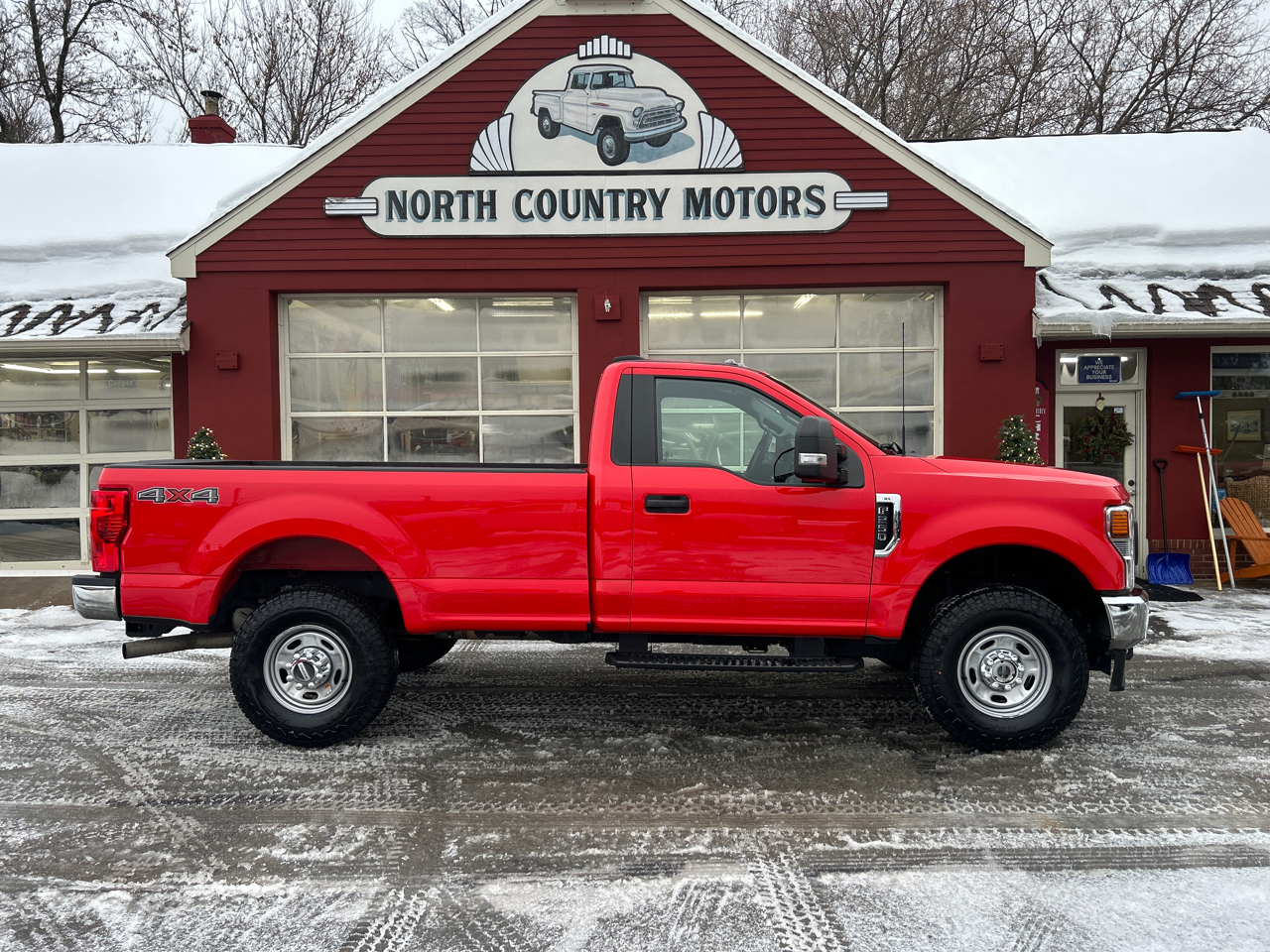 2022 Ford Super Duty F-250 SRW XL 4WD Reg Cab 8' Box