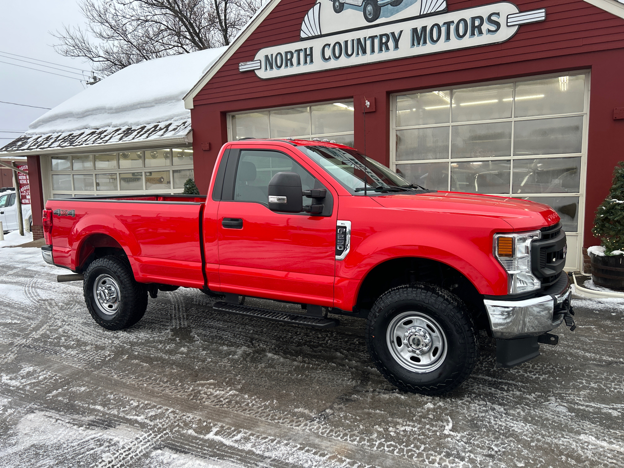 Ford Super Duty F-250 SRW XL 4WD Reg Cab 8' Box 2022