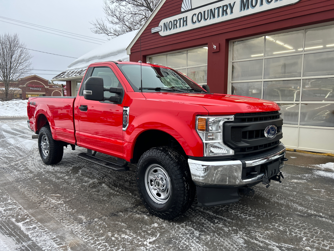 Ford Super Duty F-250 SRW XL 4WD Reg Cab 8' Box 2022
