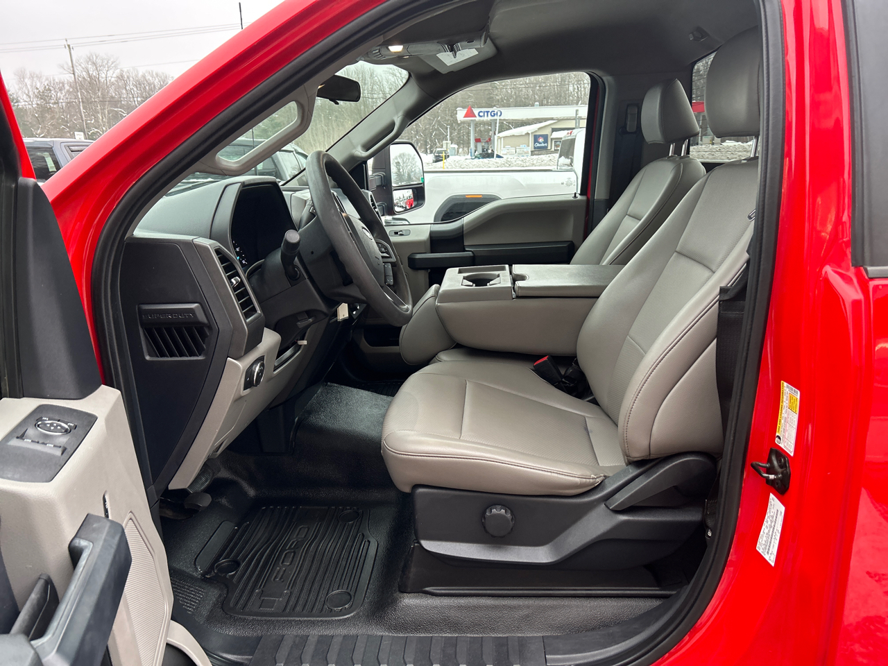 Ford Super Duty F-250 SRW XL 4WD Reg Cab 8' Box 2022