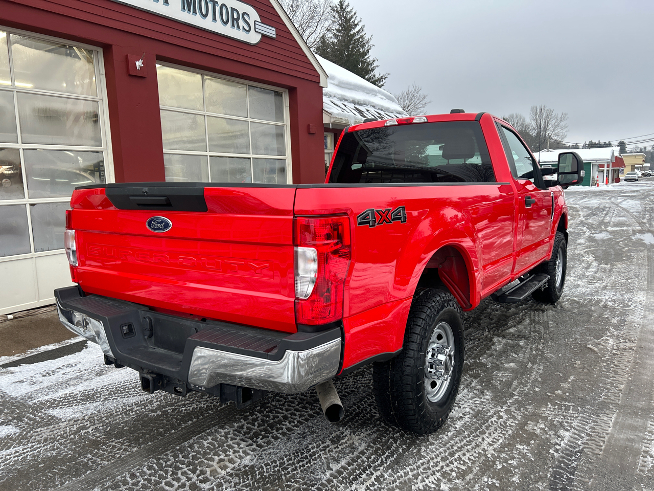 Ford Super Duty F-250 SRW XL 4WD Reg Cab 8' Box 2022