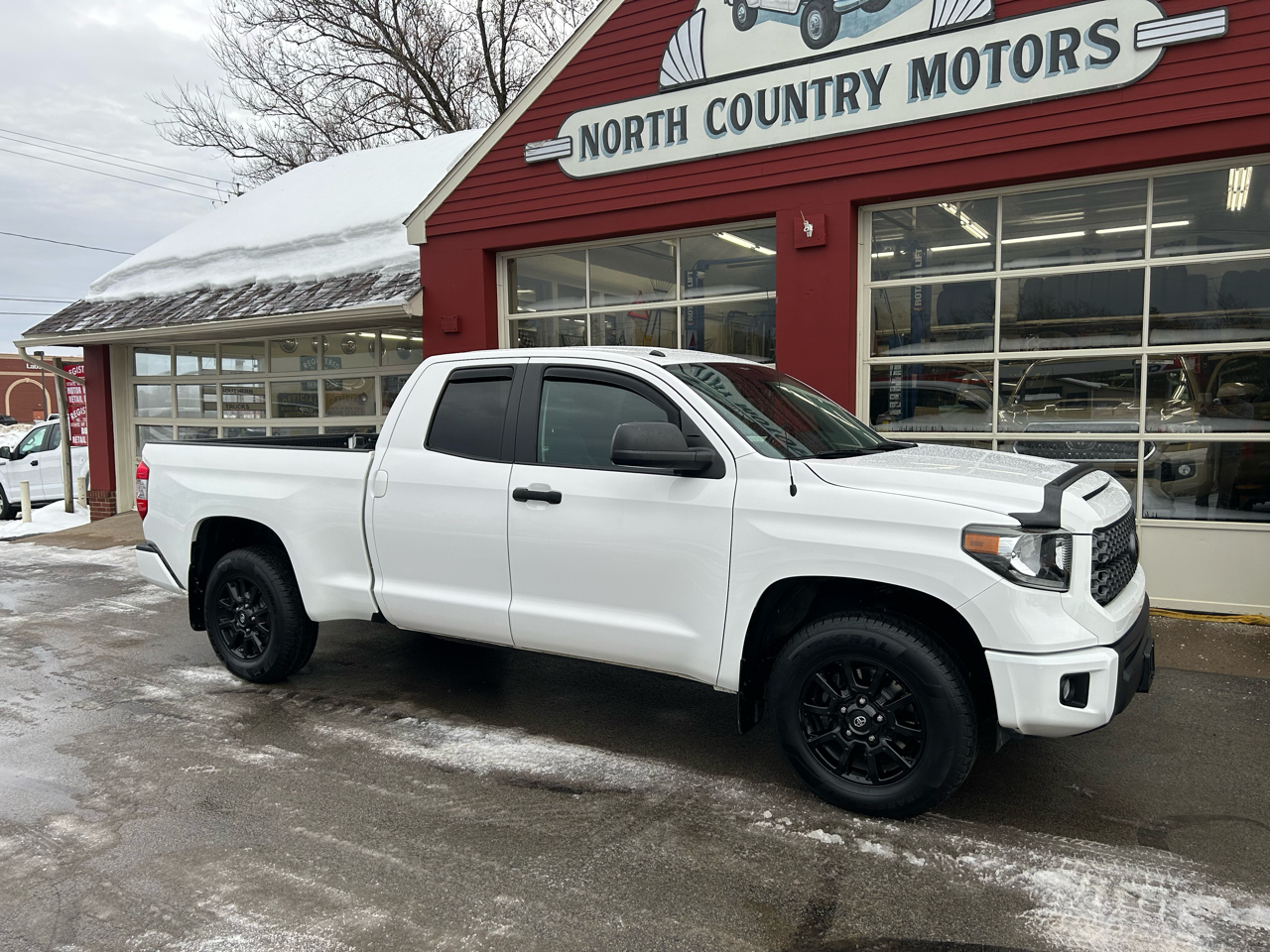 Toyota Tundra 4WD SR5 Double Cab 6.5' Bed 5.7L (Natl) 2019