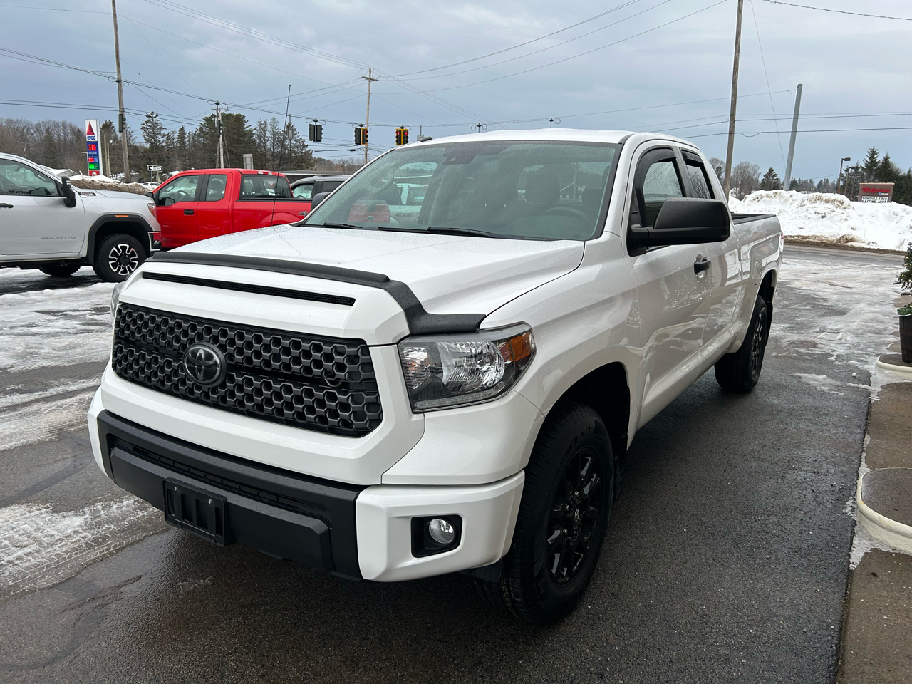 Toyota Tundra 4WD SR5 Double Cab 6.5' Bed 5.7L (Natl) 2019