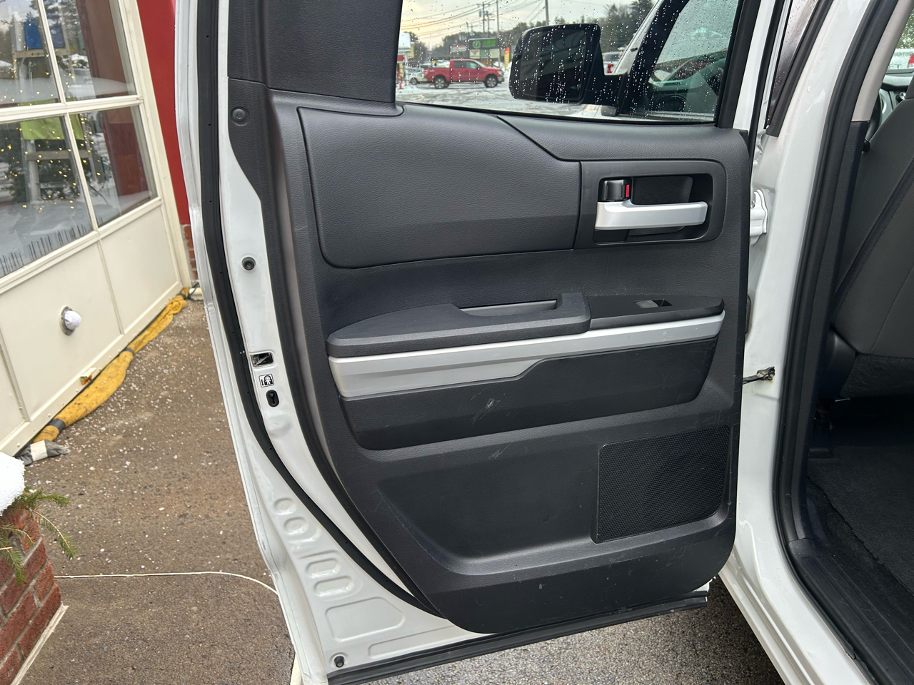 Toyota Tundra 4WD SR5 Double Cab 6.5' Bed 5.7L (Natl) 2019