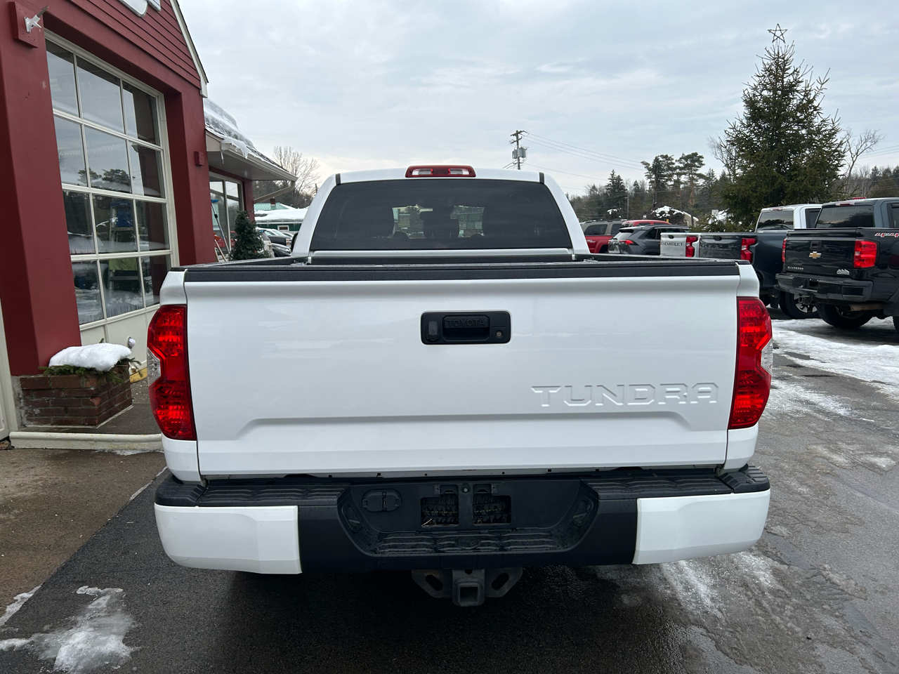 Toyota Tundra 4WD SR5 Double Cab 6.5' Bed 5.7L (Natl) 2019