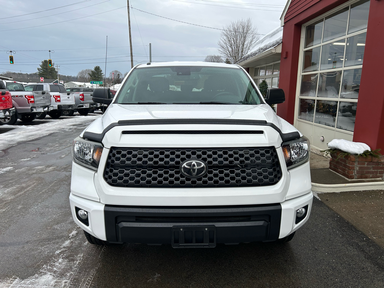 Toyota Tundra 4WD SR5 Double Cab 6.5' Bed 5.7L (Natl) 2019