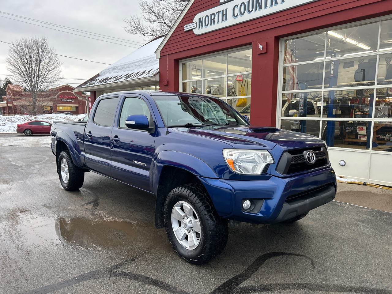 Toyota Tacoma 4WD Double Cab LB V6 AT (Natl) 2014