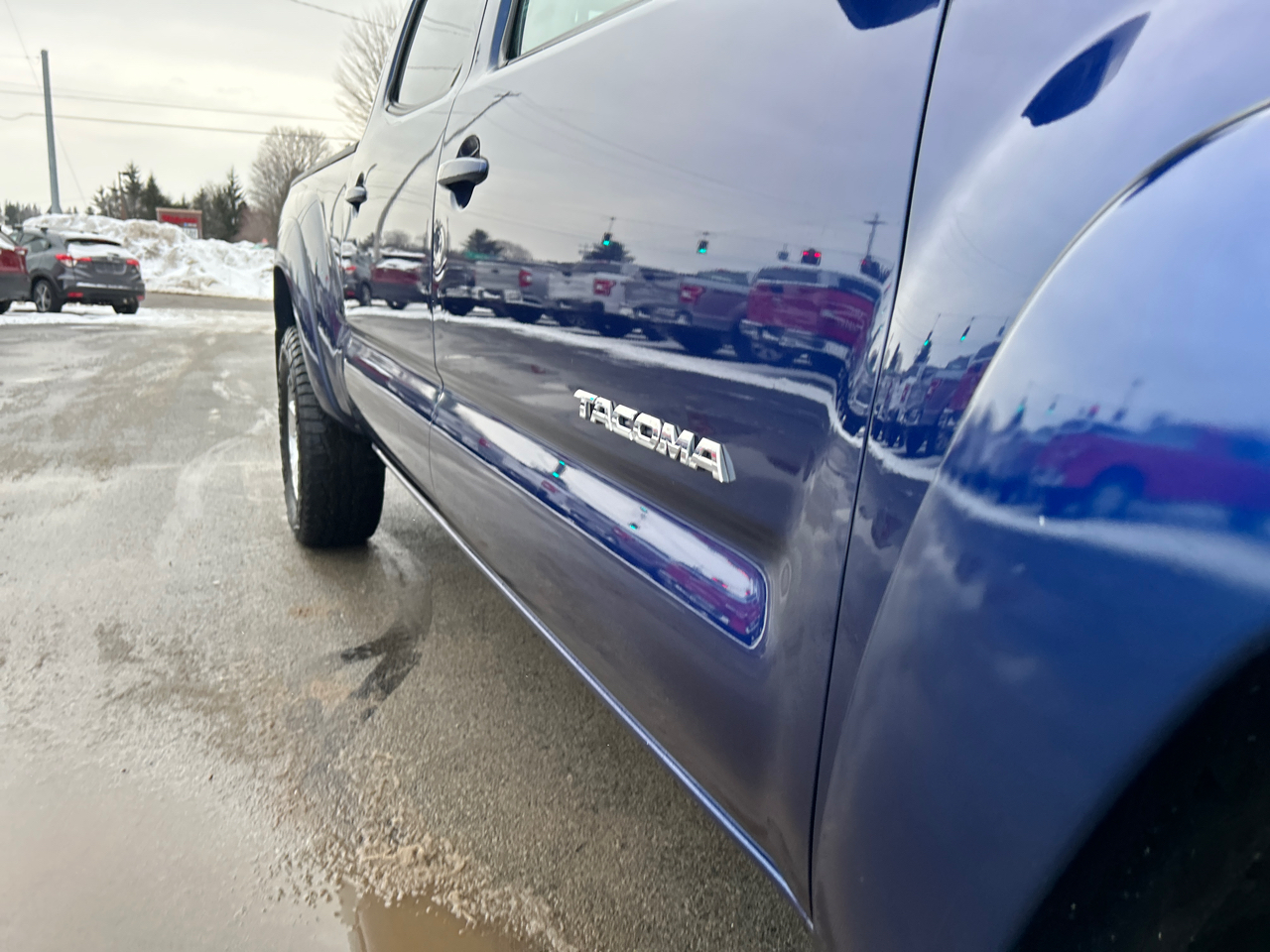 Toyota Tacoma 4WD Double Cab LB V6 AT (Natl) 2014