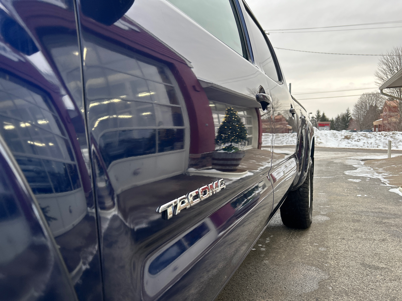 Toyota Tacoma 4WD Double Cab LB V6 AT (Natl) 2014