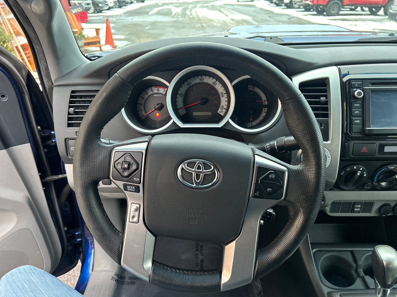 Toyota Tacoma 4WD Double Cab LB V6 AT (Natl) 2014
