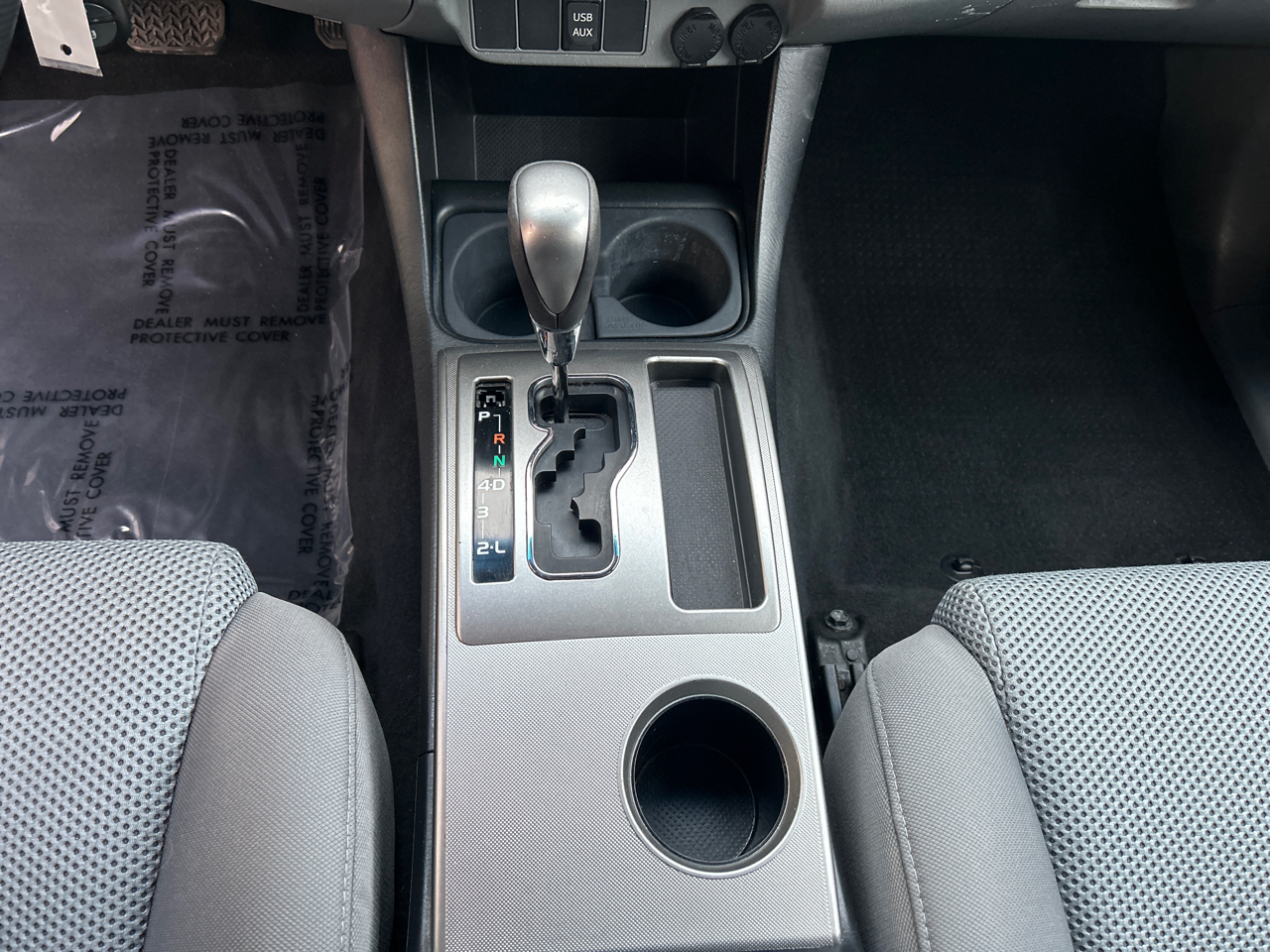 Toyota Tacoma 4WD Double Cab LB V6 AT (Natl) 2014