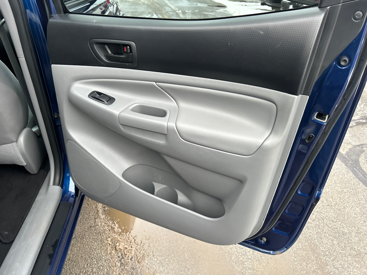 Toyota Tacoma 4WD Double Cab LB V6 AT (Natl) 2014