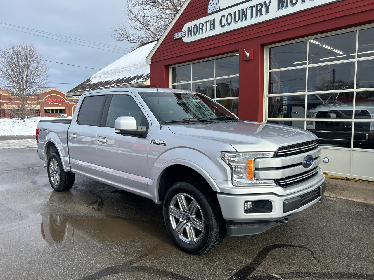 Ford F-150 4WD SuperCrew 139" Lariat 2018