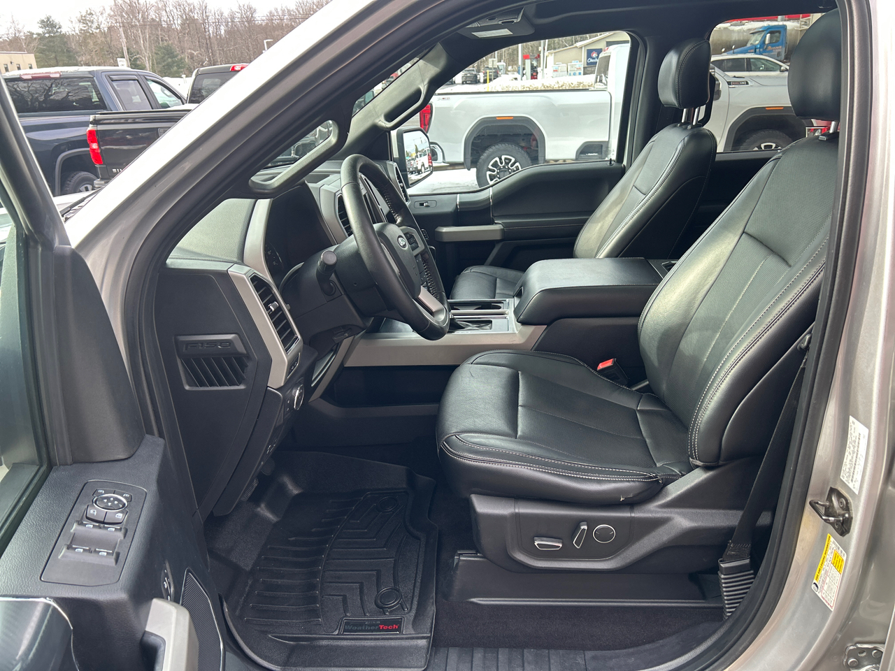 Ford F-150 4WD SuperCrew 139" Lariat 2018