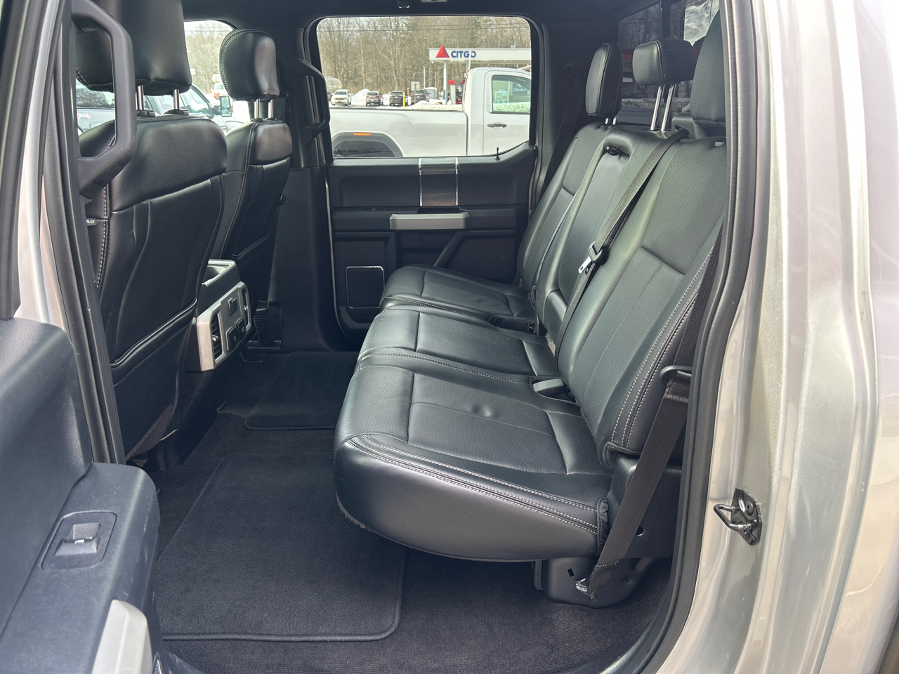 Ford F-150 4WD SuperCrew 139" Lariat 2018