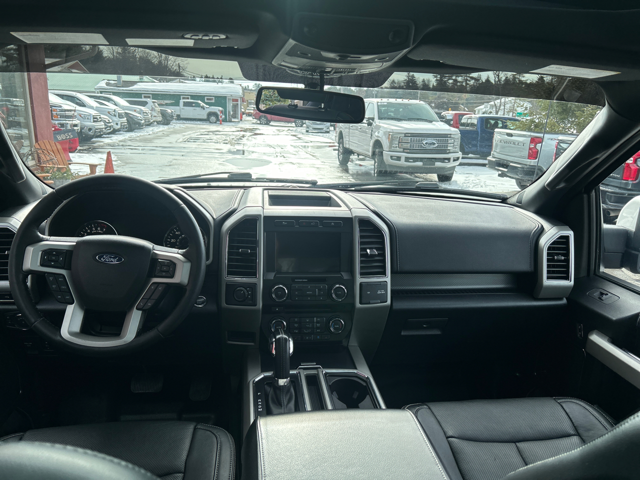 Ford F-150 4WD SuperCrew 139" Lariat 2018