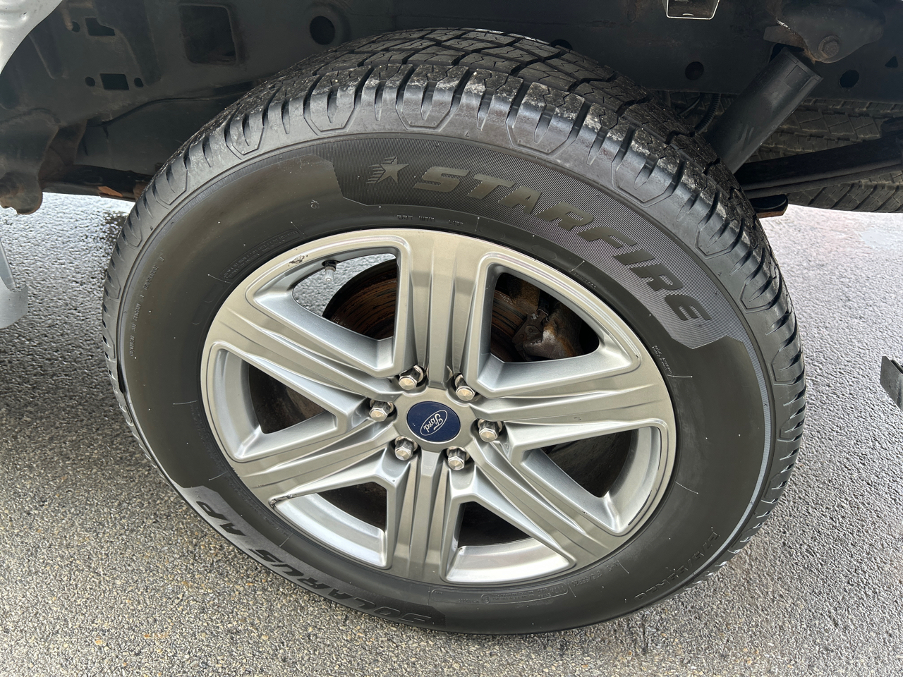 Ford F-150 4WD SuperCrew 139" Lariat 2018