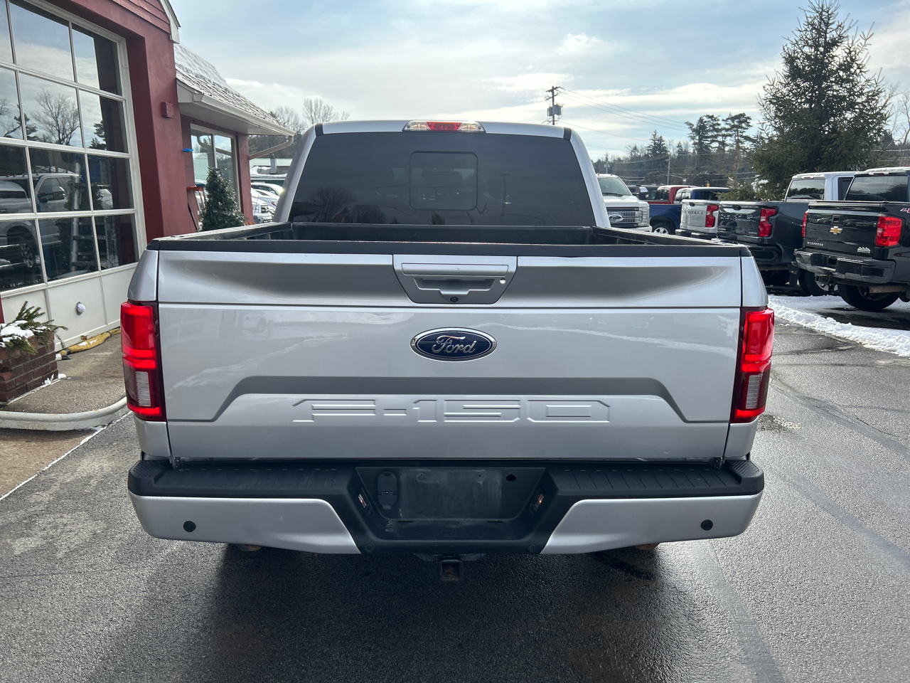 Ford F-150 4WD SuperCrew 139" Lariat 2018