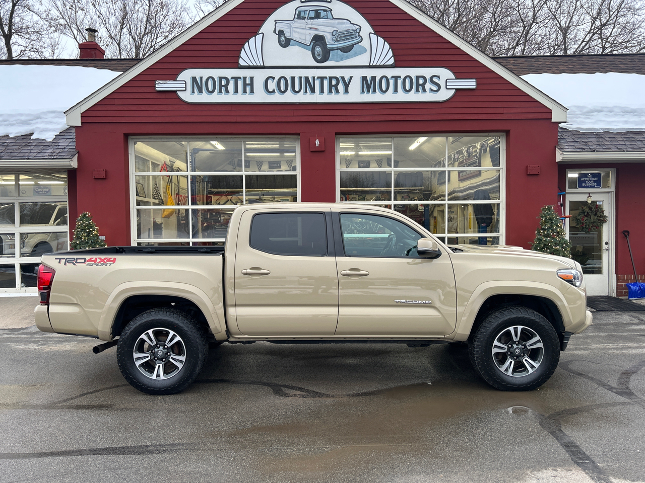 Toyota Tacoma 4WD TRD Sport Double Cab 5' Bed MT (Natl) 2019