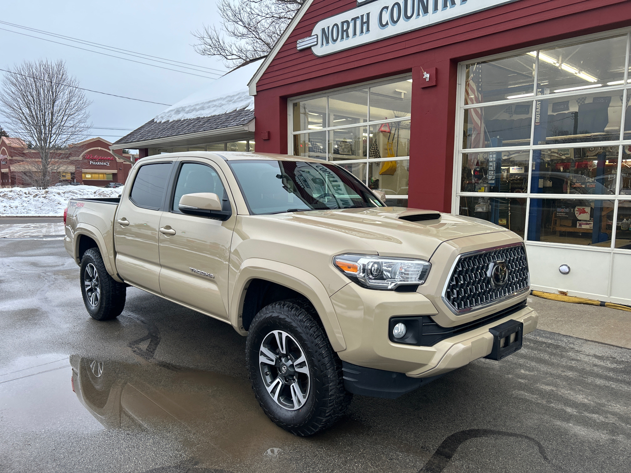 Toyota Tacoma 4WD TRD Sport Double Cab 5' Bed MT (Natl) 2019