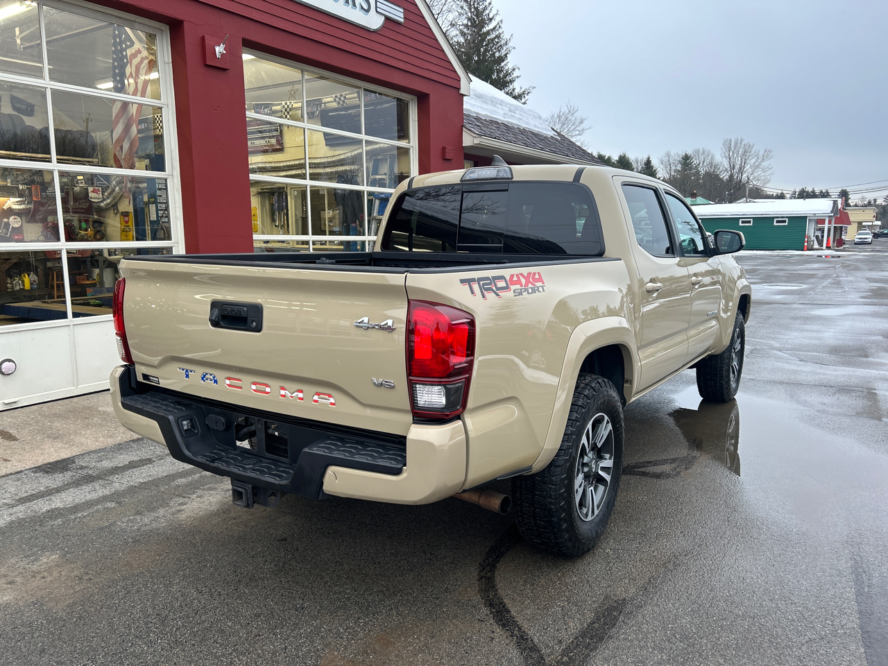 Toyota Tacoma 4WD TRD Sport Double Cab 5' Bed MT (Natl) 2019