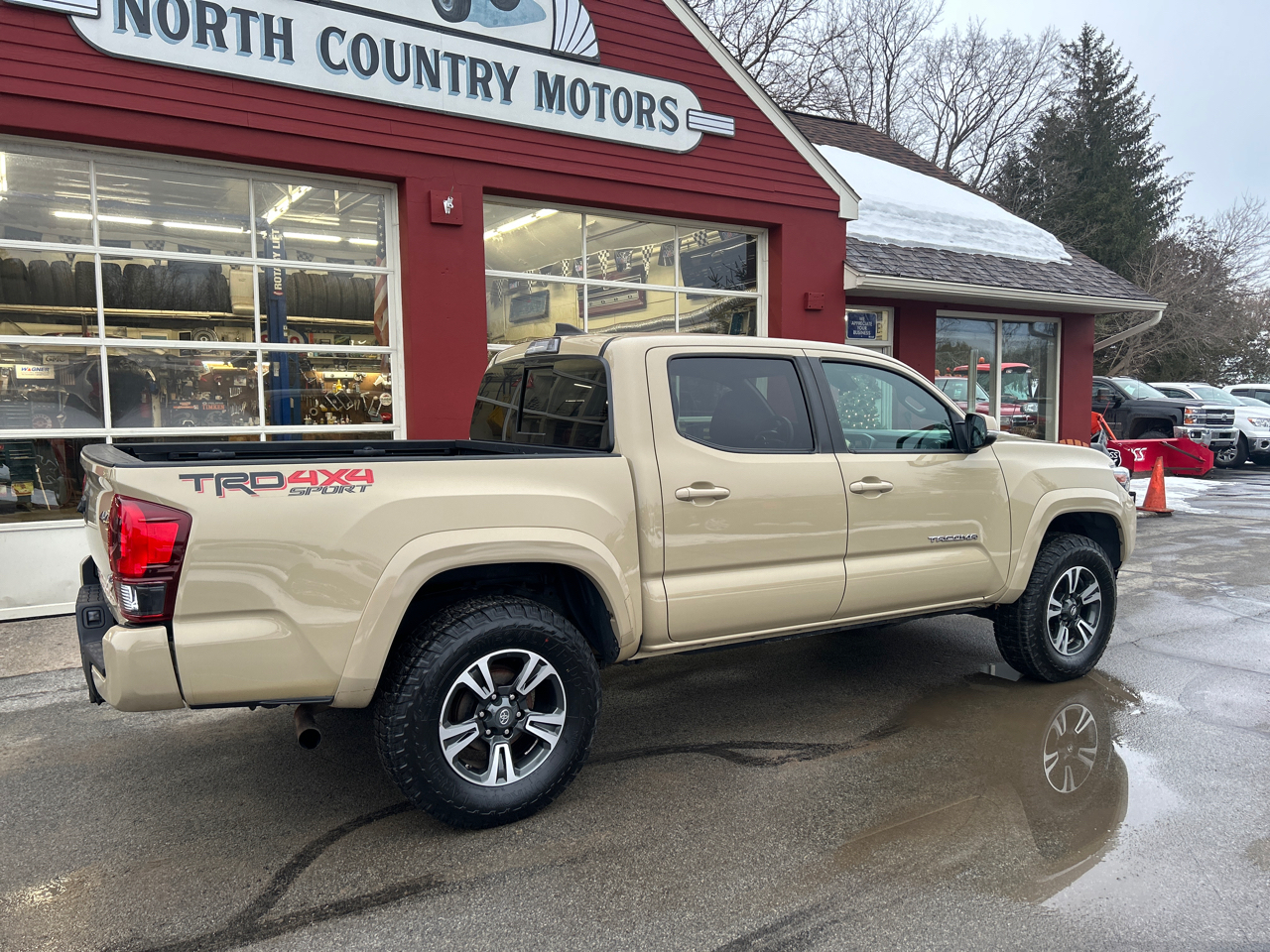 Toyota Tacoma 4WD TRD Sport Double Cab 5' Bed MT (Natl) 2019