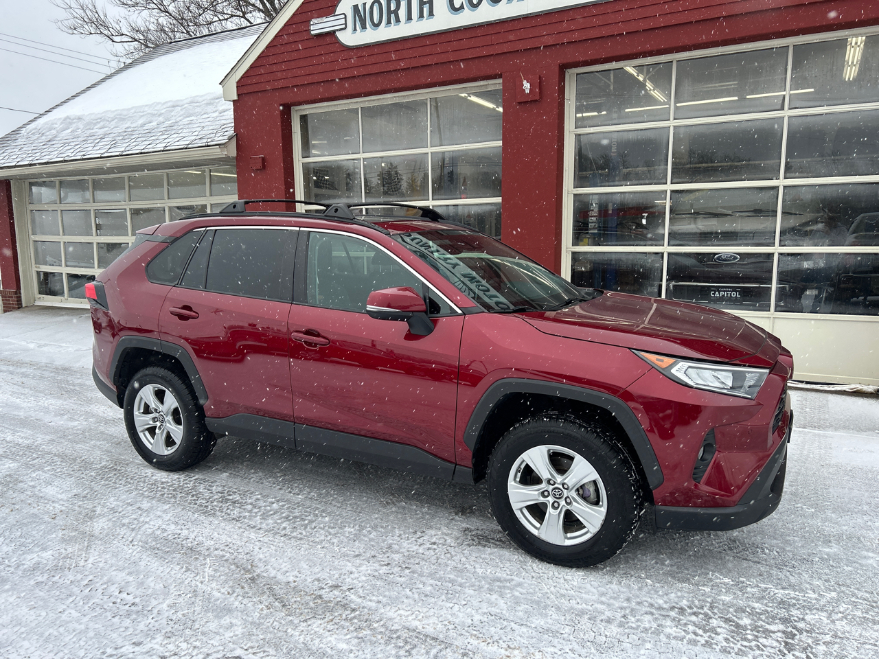 Toyota RAV4 XLE AWD (Natl) 2019