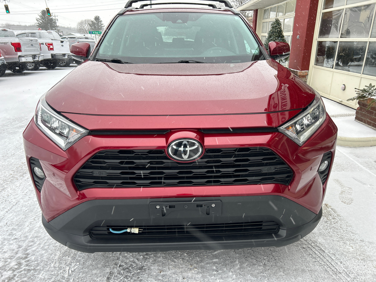 Toyota RAV4 XLE AWD (Natl) 2019