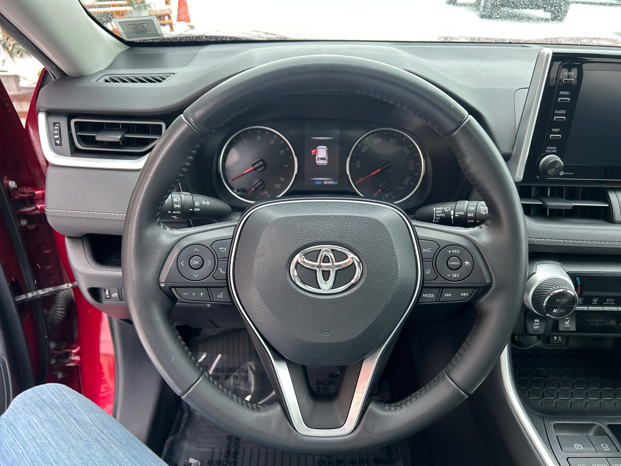 Toyota RAV4 XLE AWD (Natl) 2019