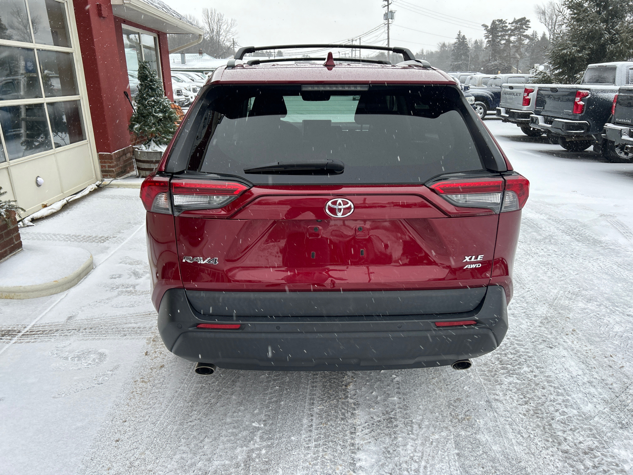 Toyota RAV4 XLE AWD (Natl) 2019