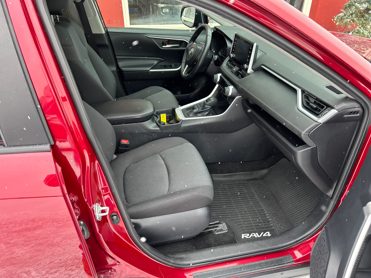 Toyota RAV4 XLE AWD (Natl) 2019