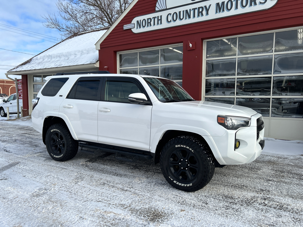 Toyota 4Runner SR5 Premium 4D SUV 4WD V6 2018