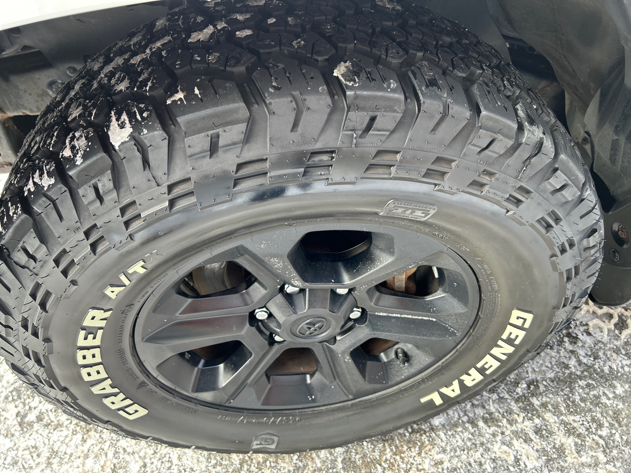 Toyota 4Runner SR5 Premium 4D SUV 4WD V6 2018