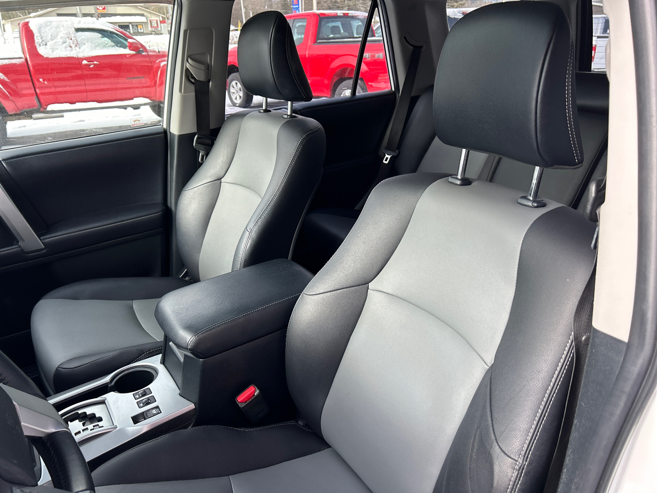 Toyota 4Runner SR5 Premium 4D SUV 4WD V6 2018